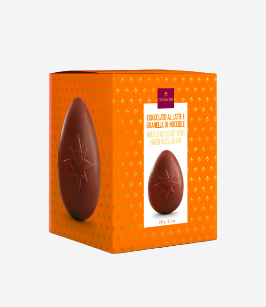 uovo di pasqua cioccolato al latte e granella di nocciole domori Gloria Condorelli